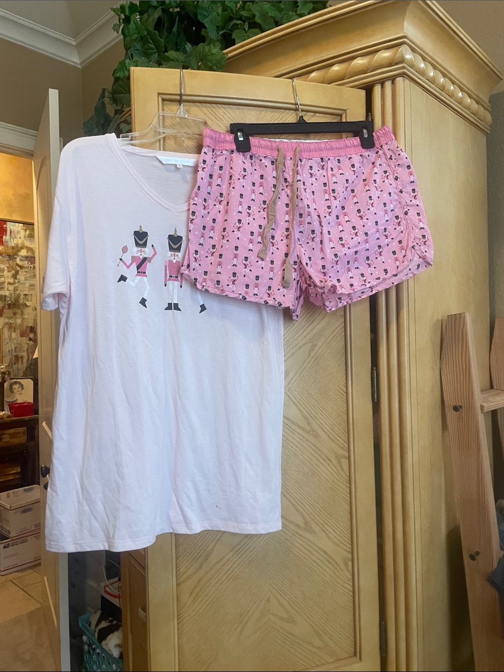 Royal standard nutcracker pajama set size large